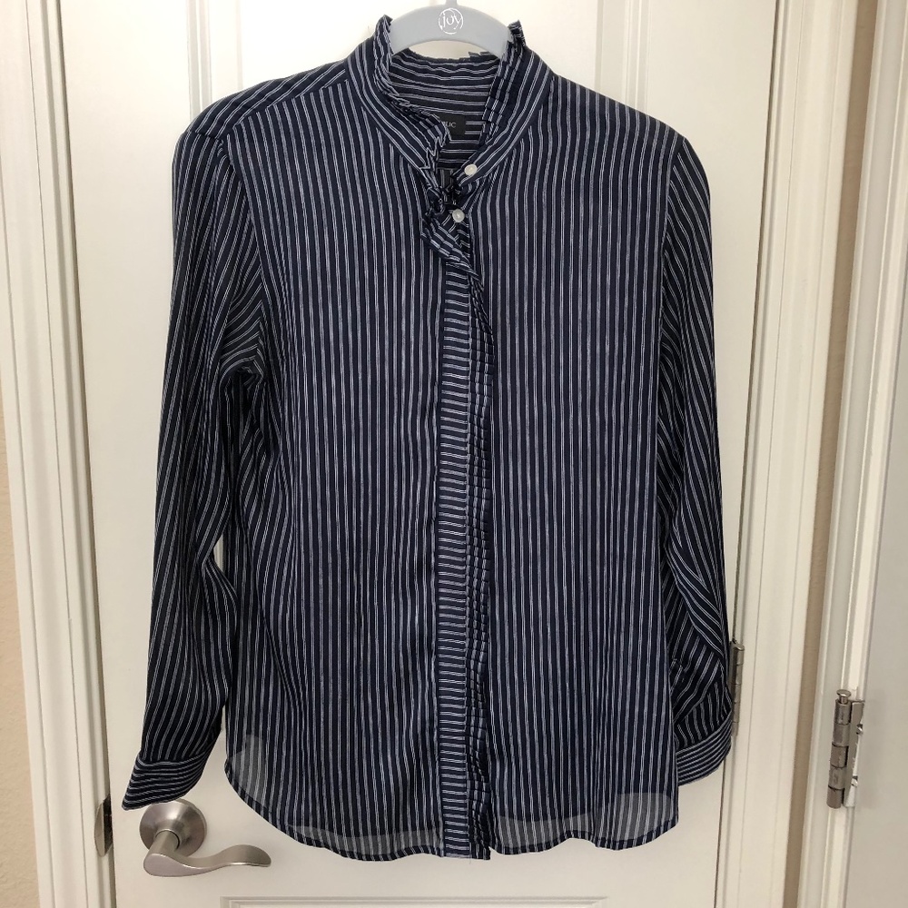 EUC Banana Republic Ruffle Hem Stripe Blouse Sz SP